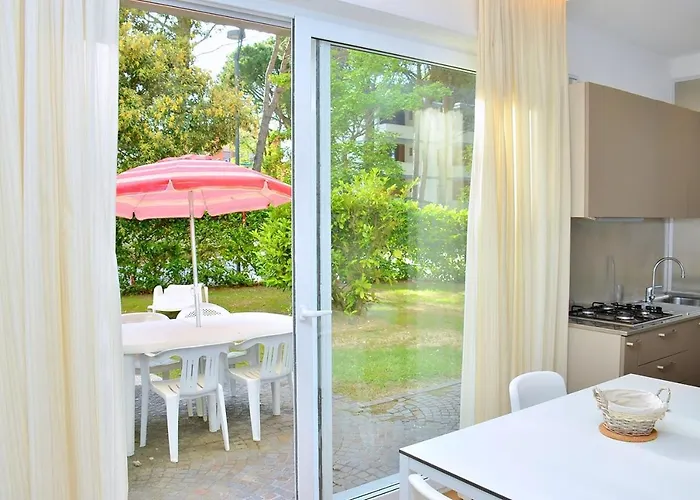 Lovely Flat With Private Garden Next To The * Bibione