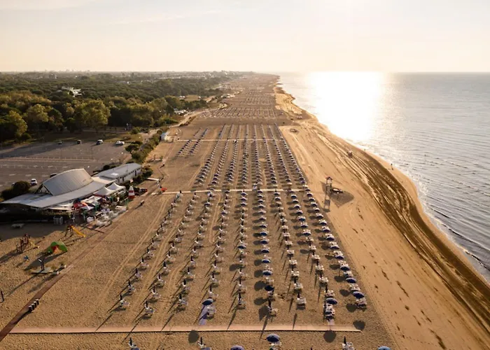 Apartment Lovely Flat With Private Garden Next To The Bibione